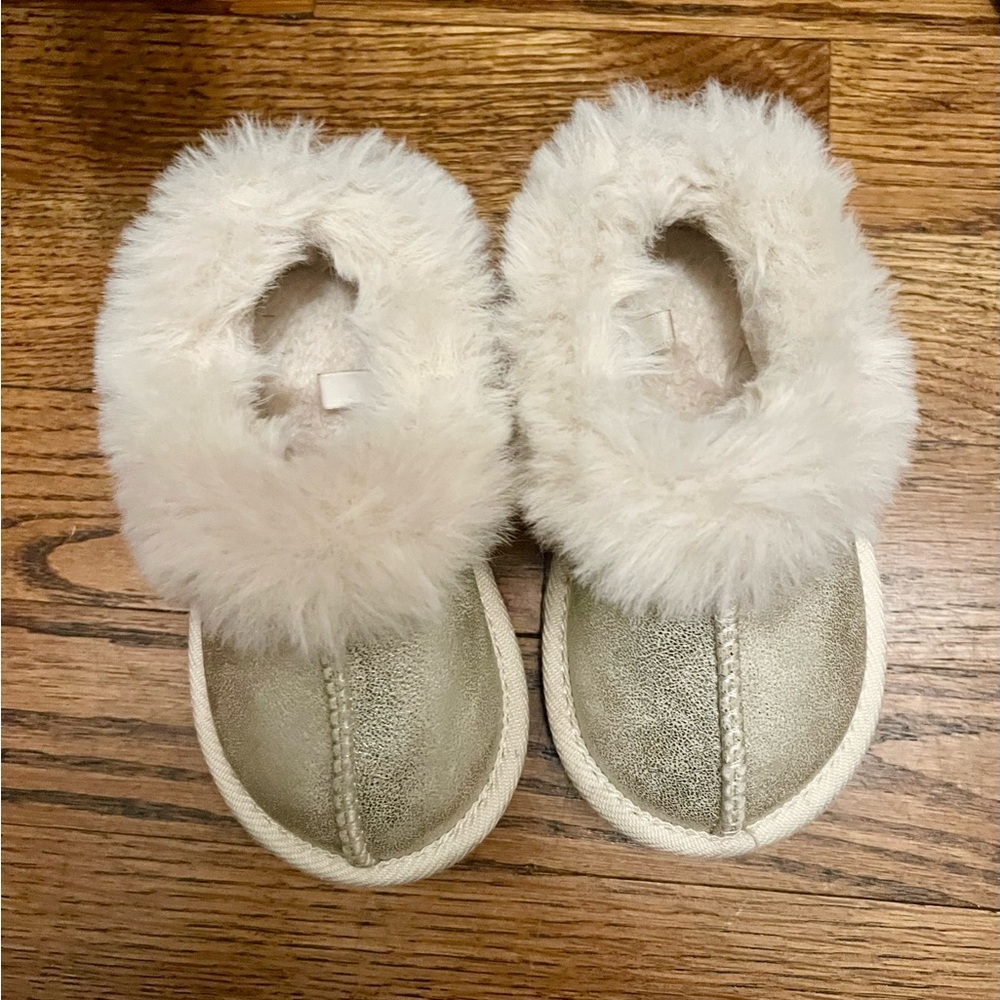 Toddler Fuzzy Slippers